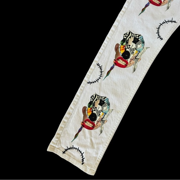 Unisex Up-cycled reworked one of a kind custom made 511 slim Levi’s white jeans. - Picture 3 of 16